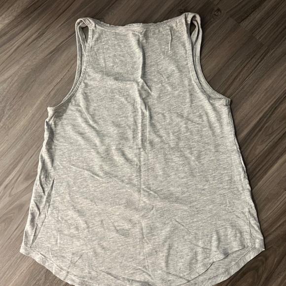 Grey Top - Picture 2 of 3